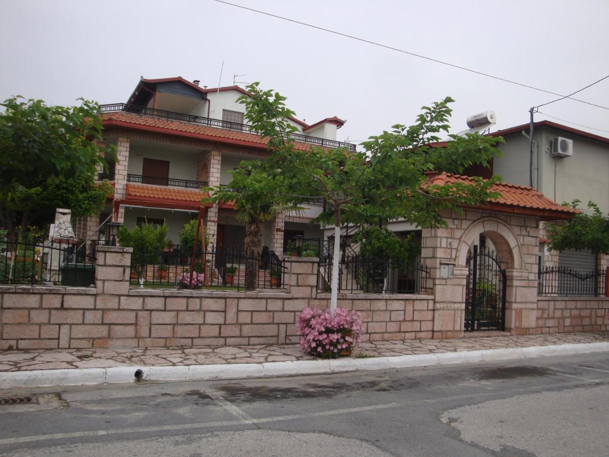 Apartment Simos *