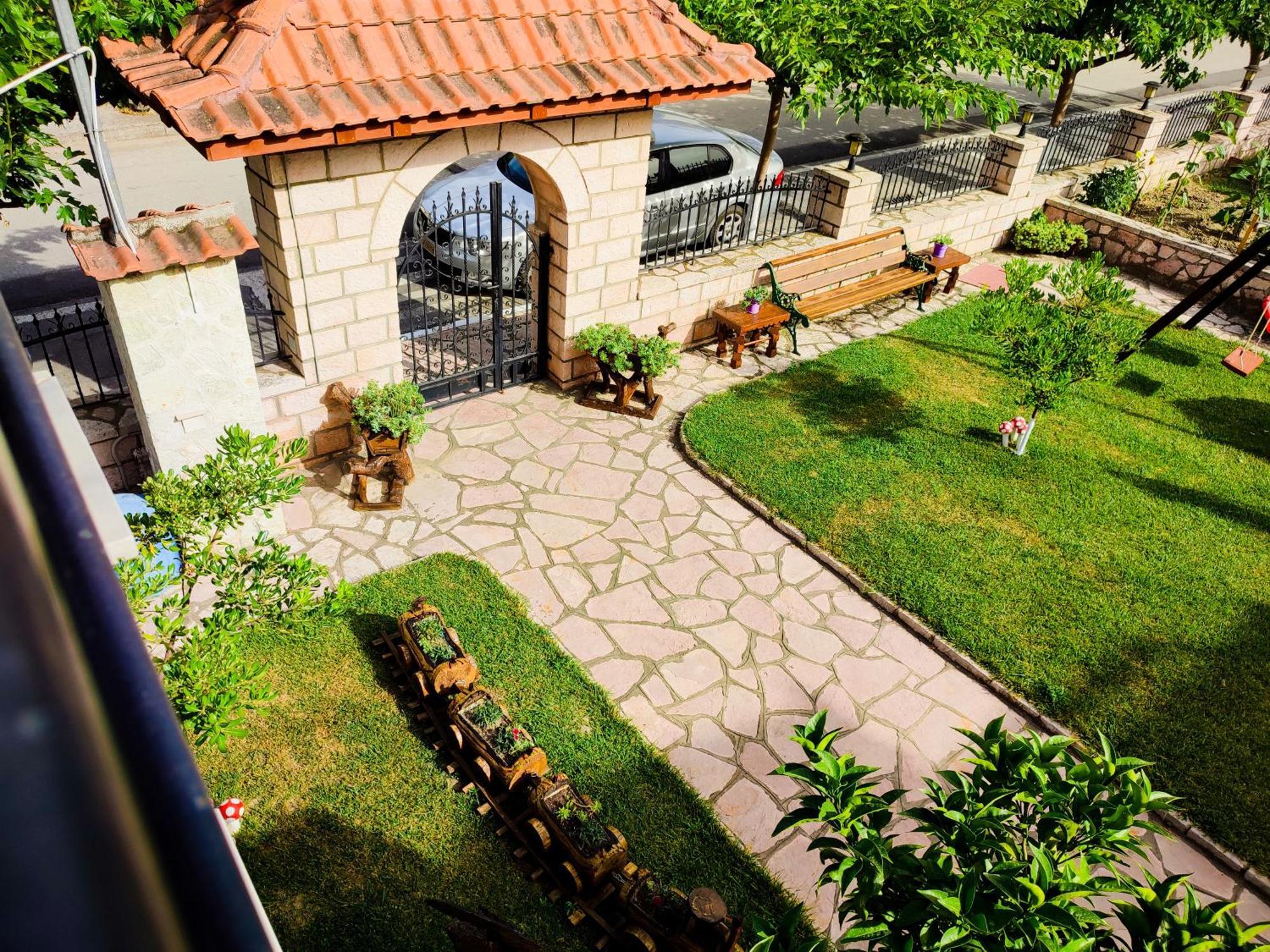 Simos Apartment *
